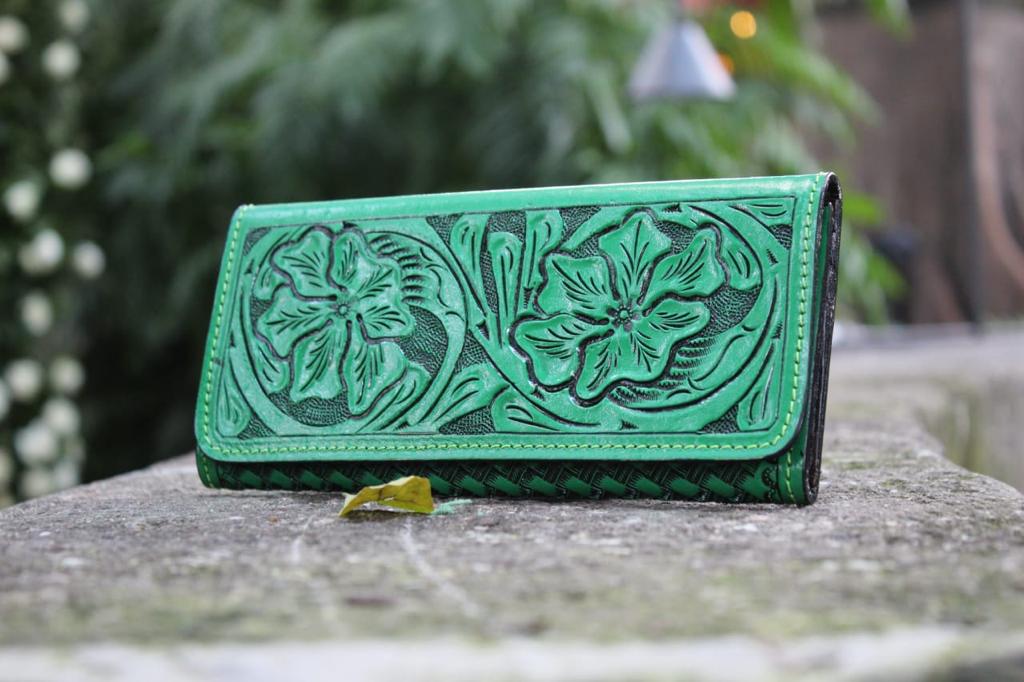 Cartera Delgada Aqua